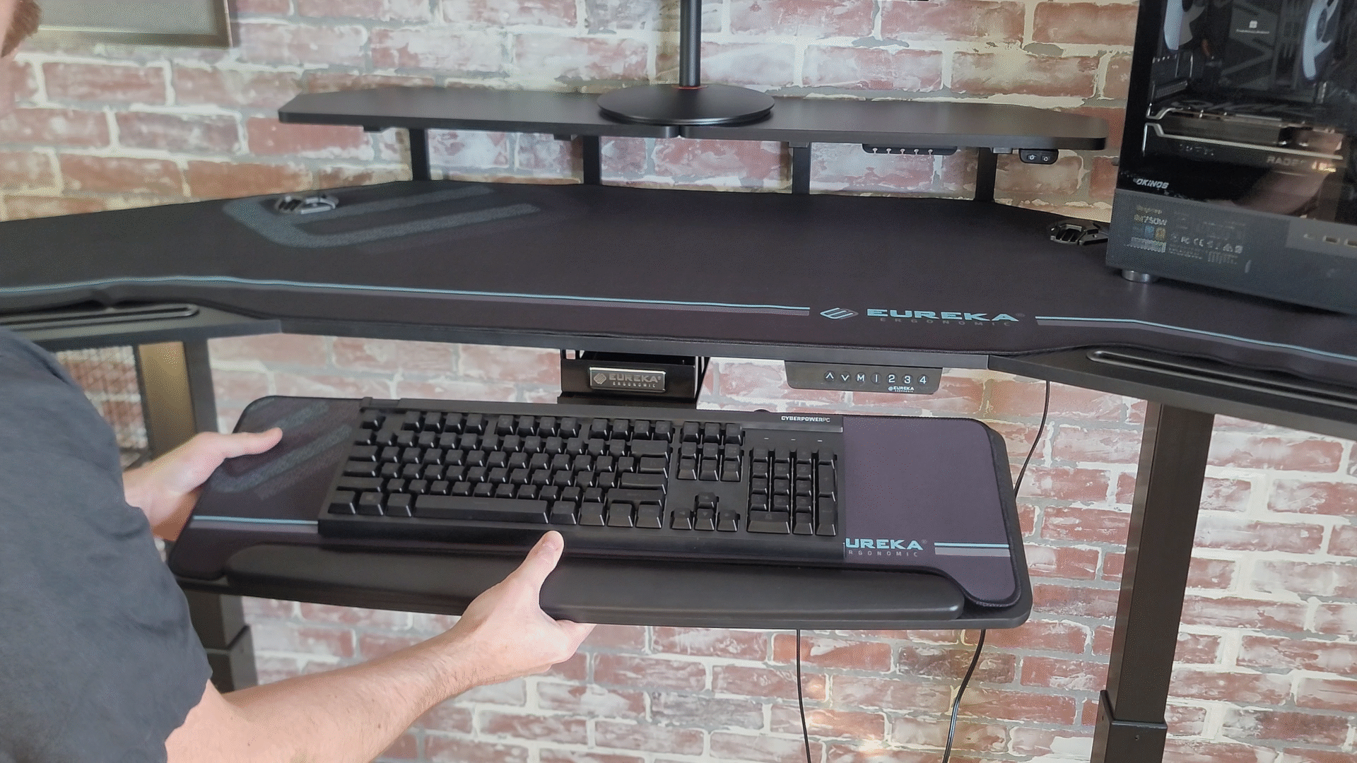 Pull-Out Keyboard Tray